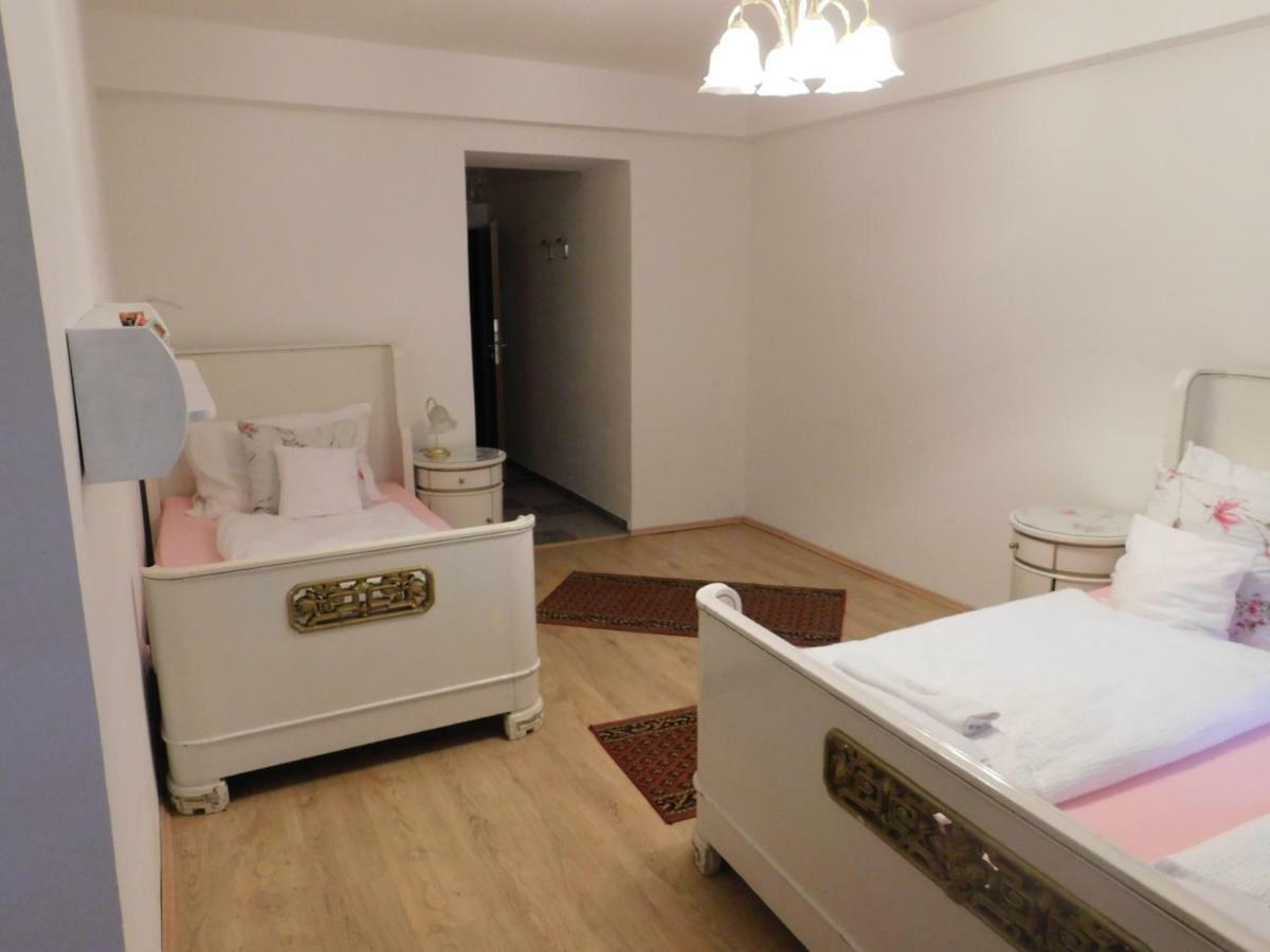 Vila Arnau 豪斯庭 外观 照片